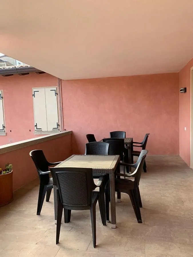 Borgo Al Sole By Garda Facilities Aparthotel Puegnago del Garda Italy
