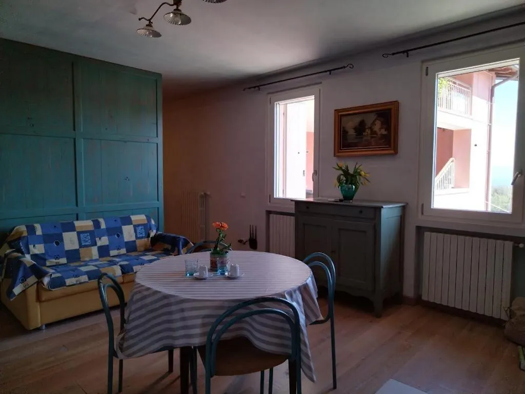 Borgo Al Sole By Garda Facilities Aparthotel Puegnago del Garda Italy